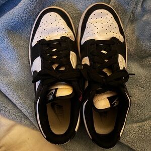 Nike Classic Black and White Athletic Shoes